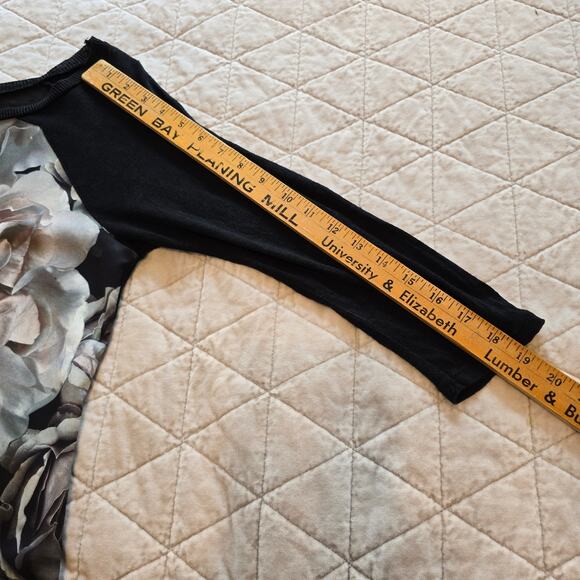 Zara Collection Top Women's M Black Knit Semi Sheer Roses Design Dark Romantic - Picture 9 of 9